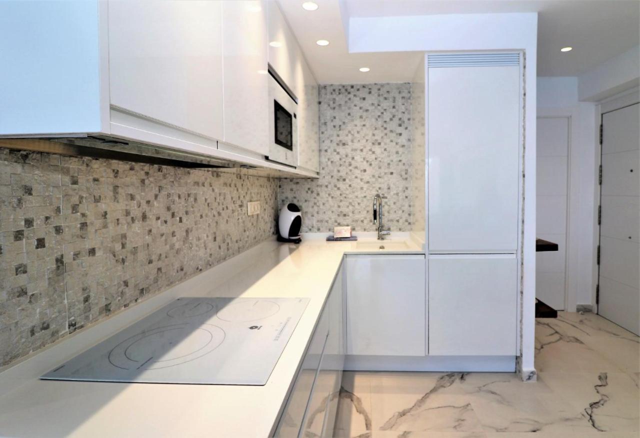 Luxurious 2-Bedroom Apt With Stunning Views, 1St Line On Levante Beach, 貝尼多姆 外观 照片
