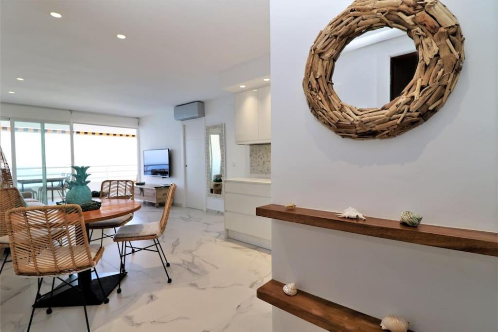 Luxurious 2-Bedroom Apt With Stunning Views, 1St Line On Levante Beach, 貝尼多姆 外观 照片