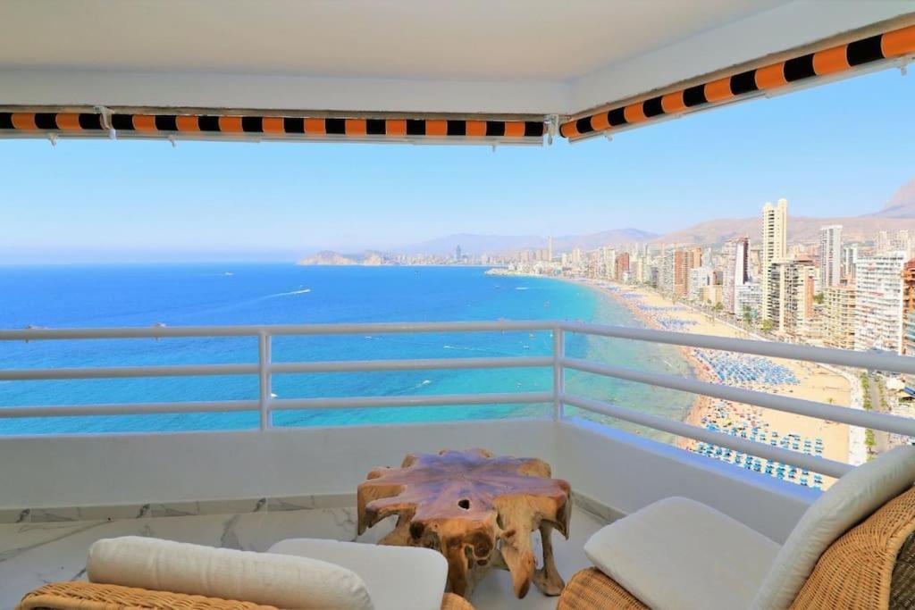 Luxurious 2-Bedroom Apt With Stunning Views, 1St Line On Levante Beach, 貝尼多姆 外观 照片
